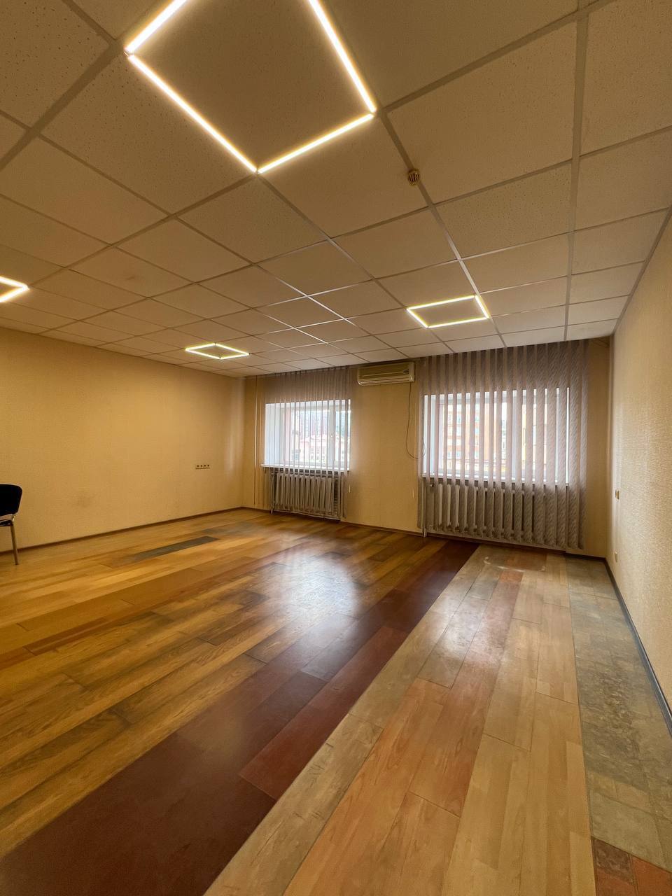 Продажа офиса 315 м², Успенская пл., 11