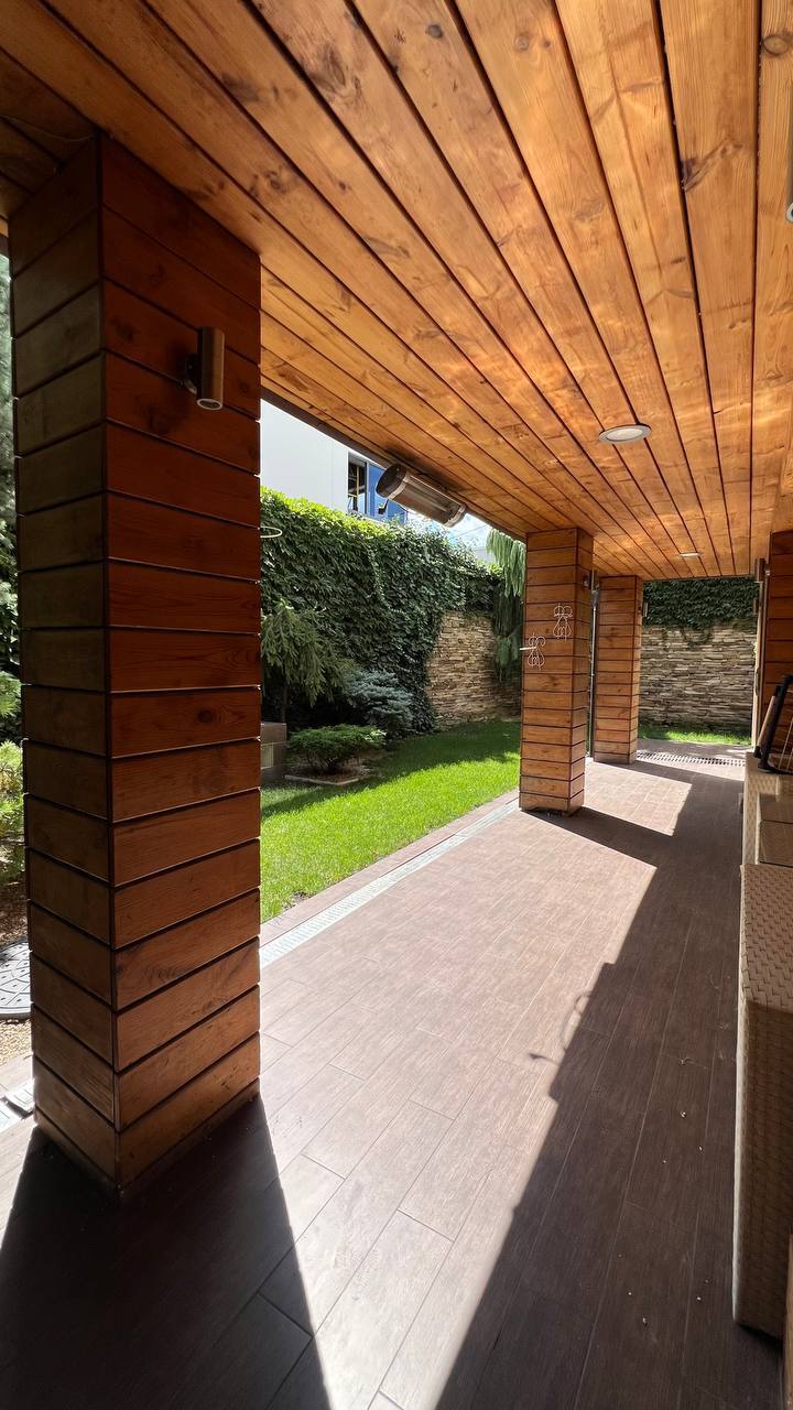 Продажа 5-комнатной квартиры 131 м², Кипарисный пер., 6