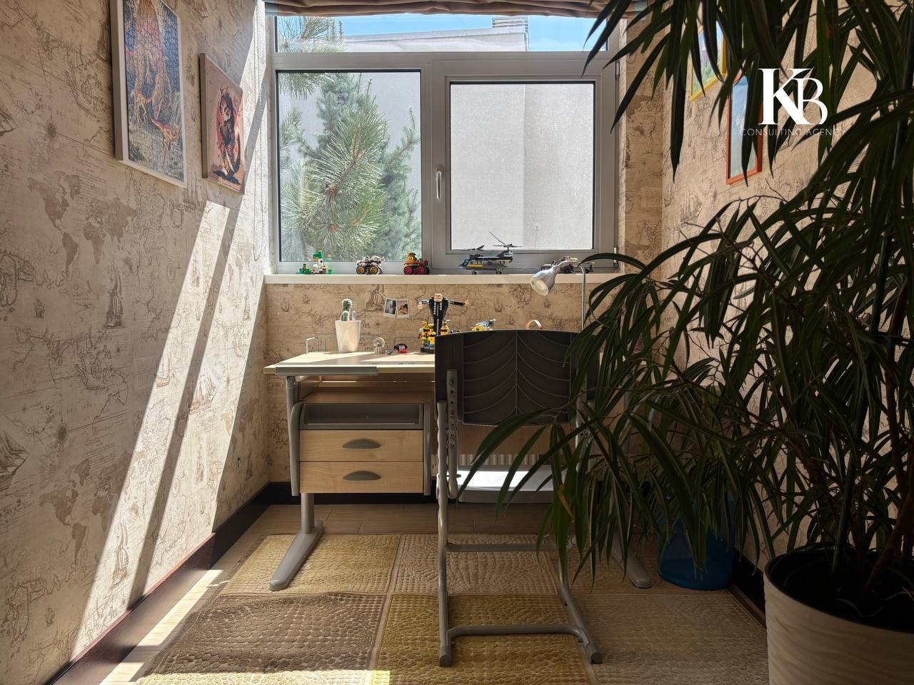 Продажа 5-комнатной квартиры 131 м², Кипарисный пер., 6