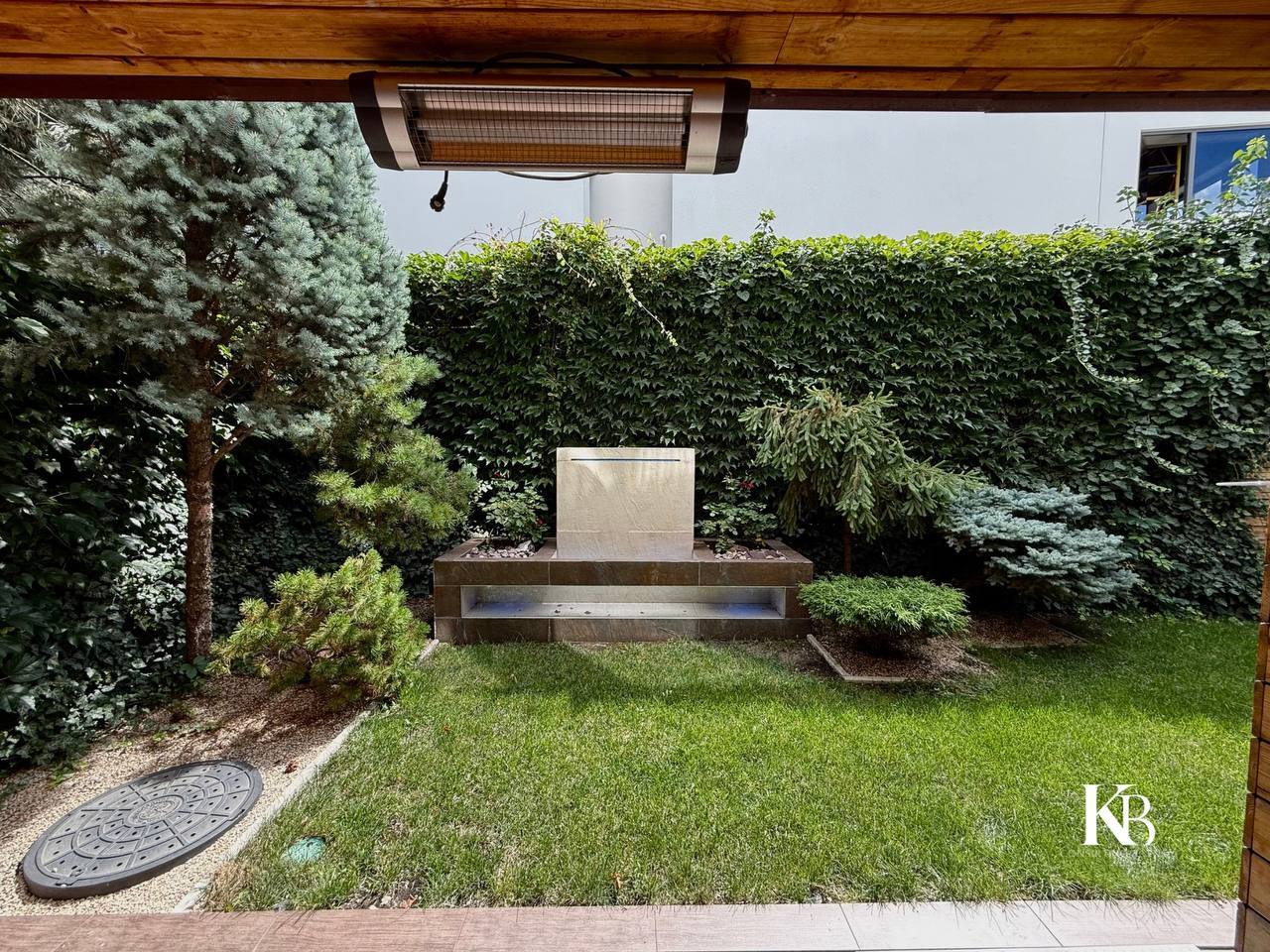 Продажа 5-комнатной квартиры 131 м², Кипарисный пер., 6