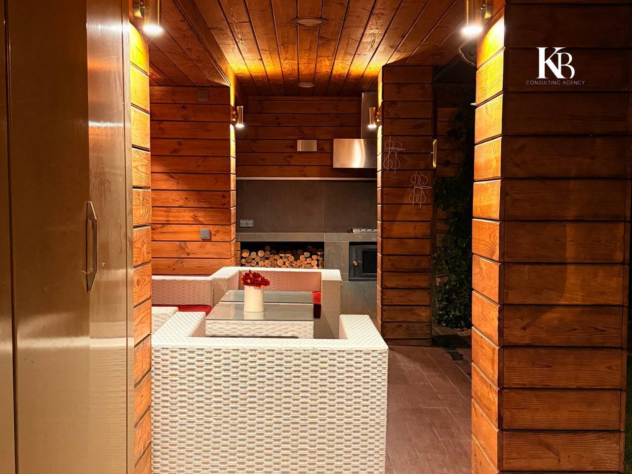 Продажа 5-комнатной квартиры 131 м², Кипарисный пер., 6