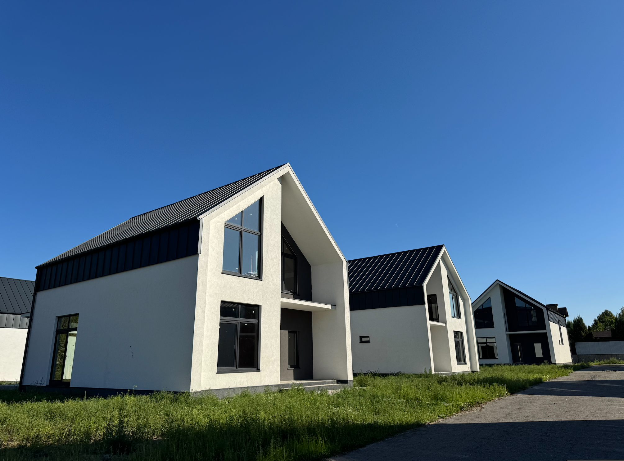 Продаж будинку 196 м²