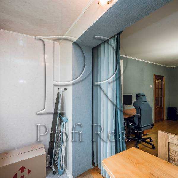 Продажа 1-комнатной квартиры 45 м², Ревуцкого ул., 42Б