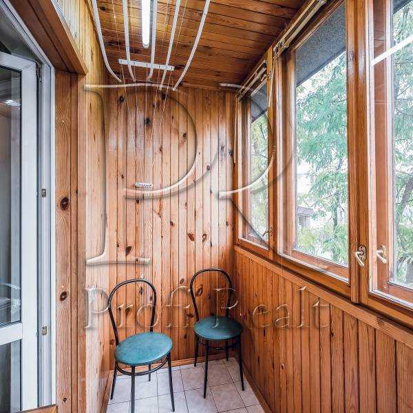 Продажа 1-комнатной квартиры 45 м², Ревуцкого ул., 42Б