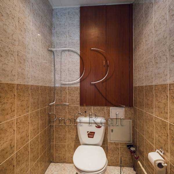 Продажа 1-комнатной квартиры 45 м², Ревуцкого ул., 42Б