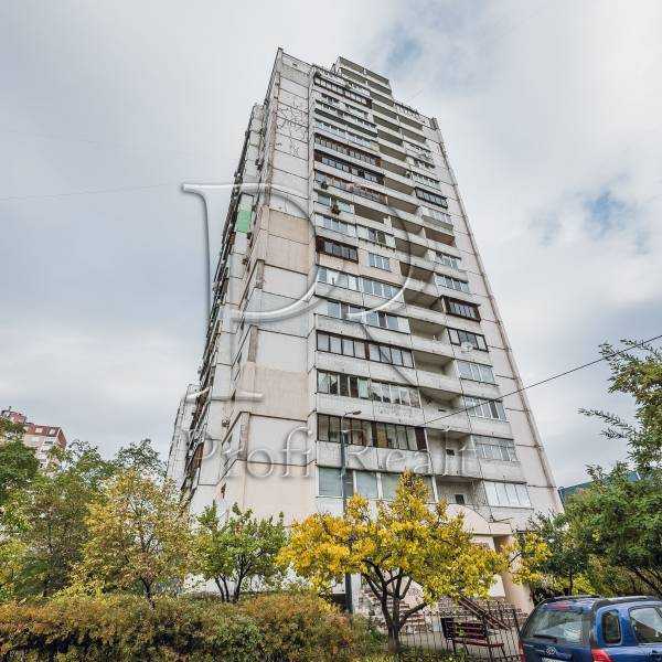 Продажа 1-комнатной квартиры 45 м², Ревуцкого ул., 42Б