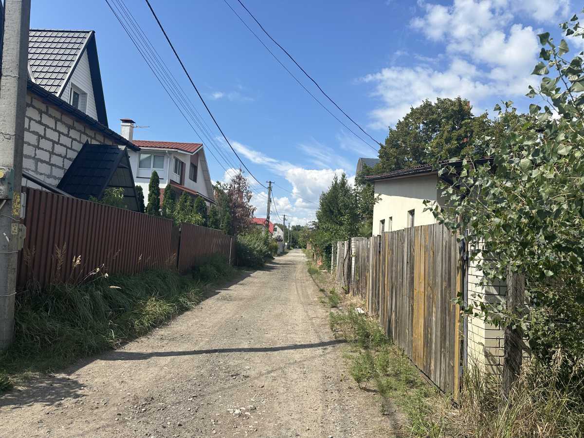 Продажа участка под индивидуальное жилое строительство 6 соток, Виноградная ул.