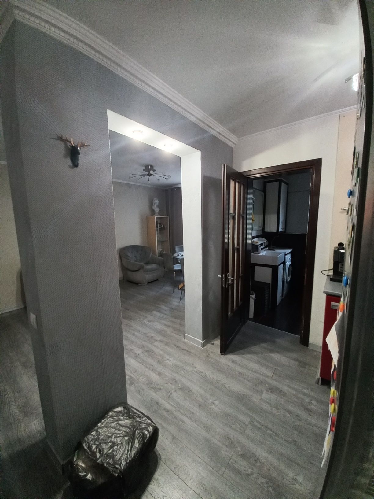 Продажа 3-комнатной квартиры 63 м², Юбилейный просп., 53