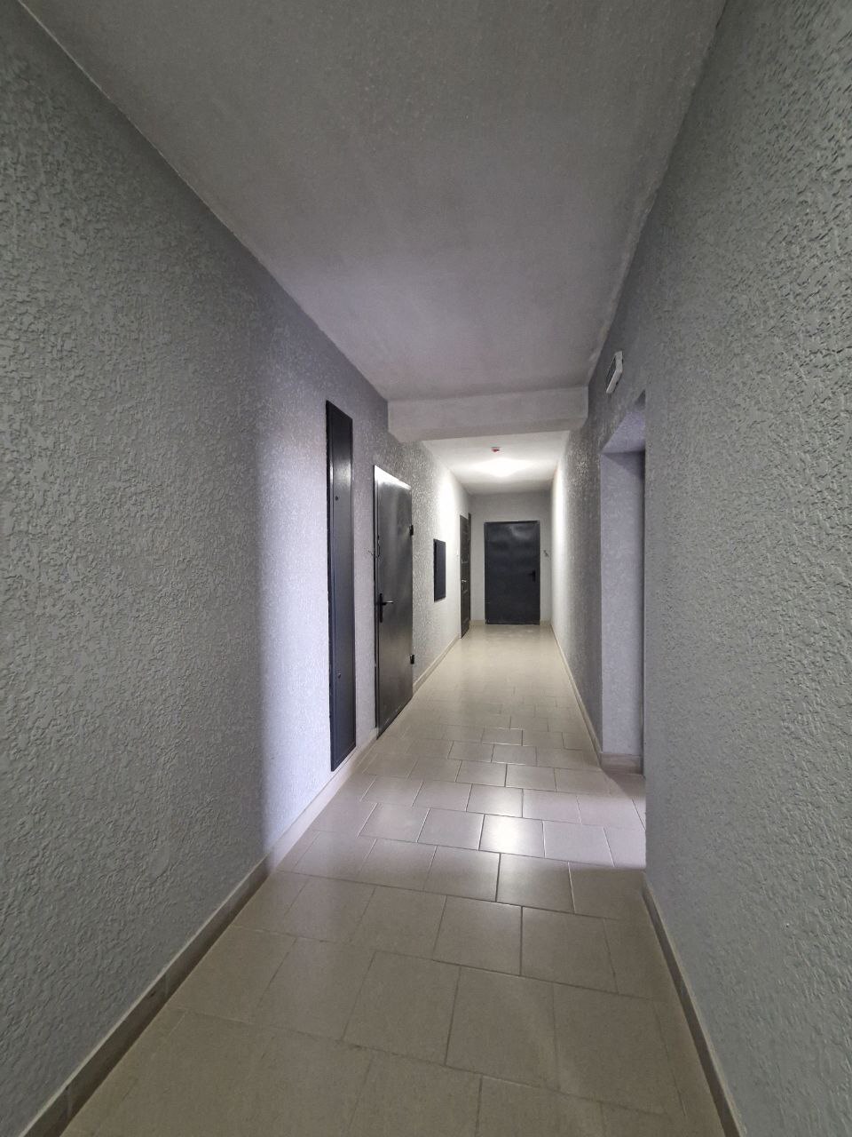 Продаж 3-кімнатної квартири 95 м², Рівненська вул., 25Р