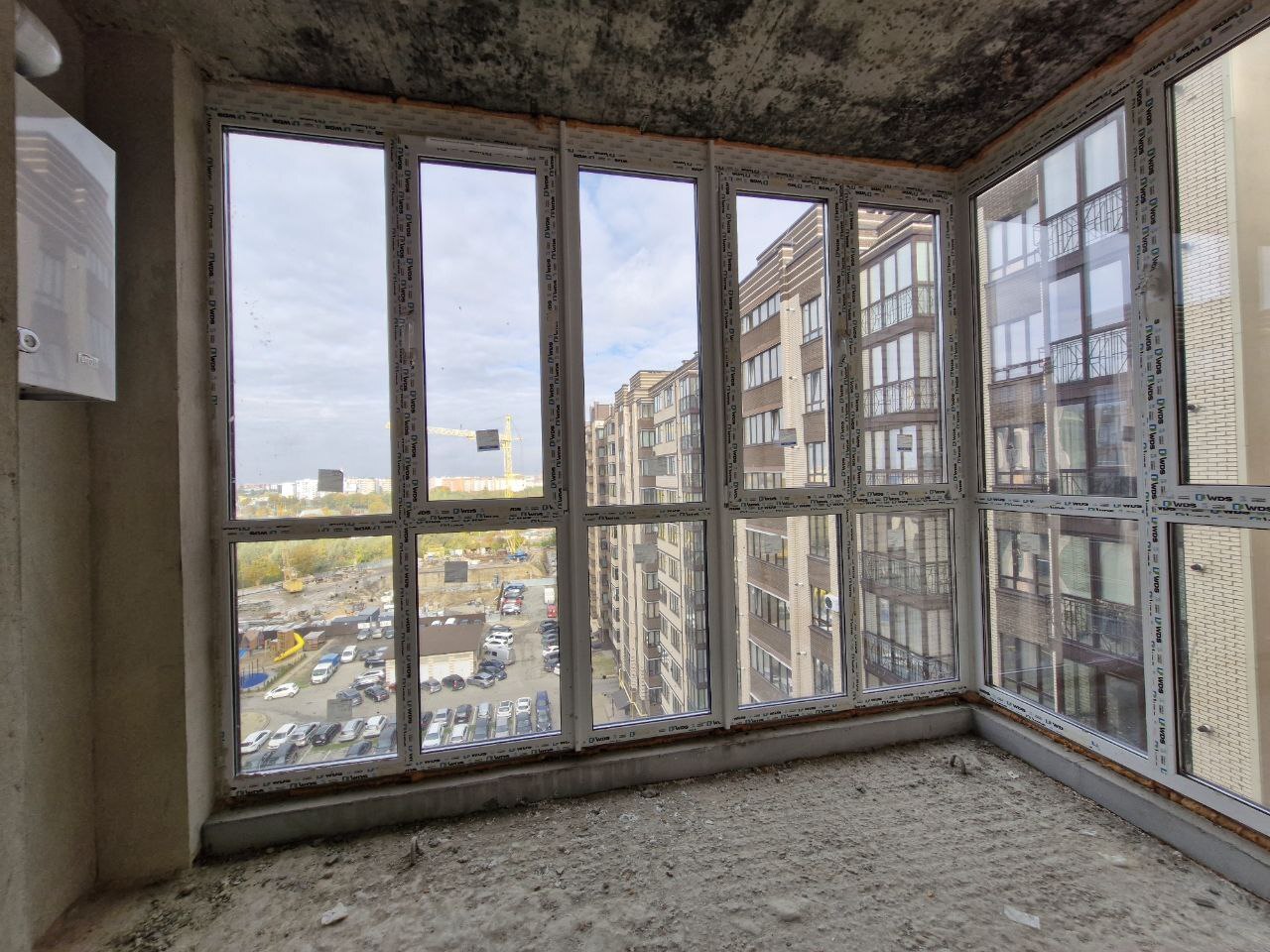 Продаж 3-кімнатної квартири 95 м², Рівненська вул., 25Р
