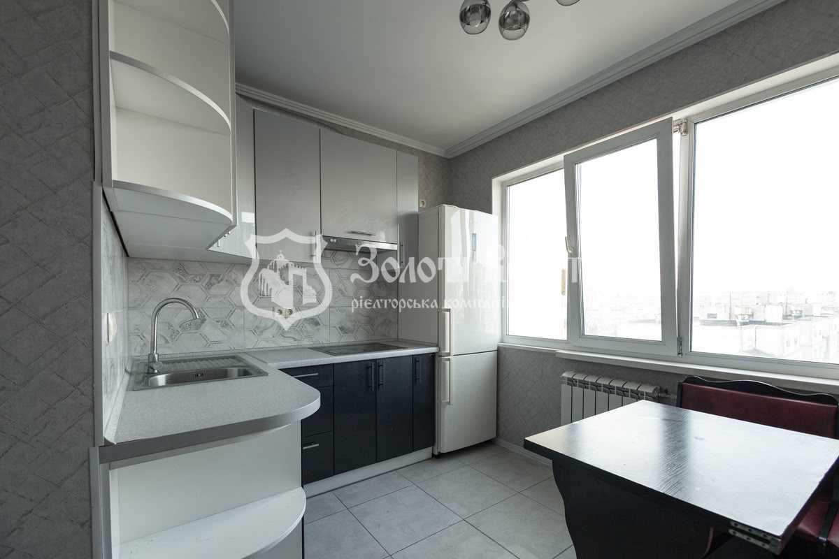 Продаж 3-кімнатної квартири 72.5 м², Миколи Закревського вул., 47А
