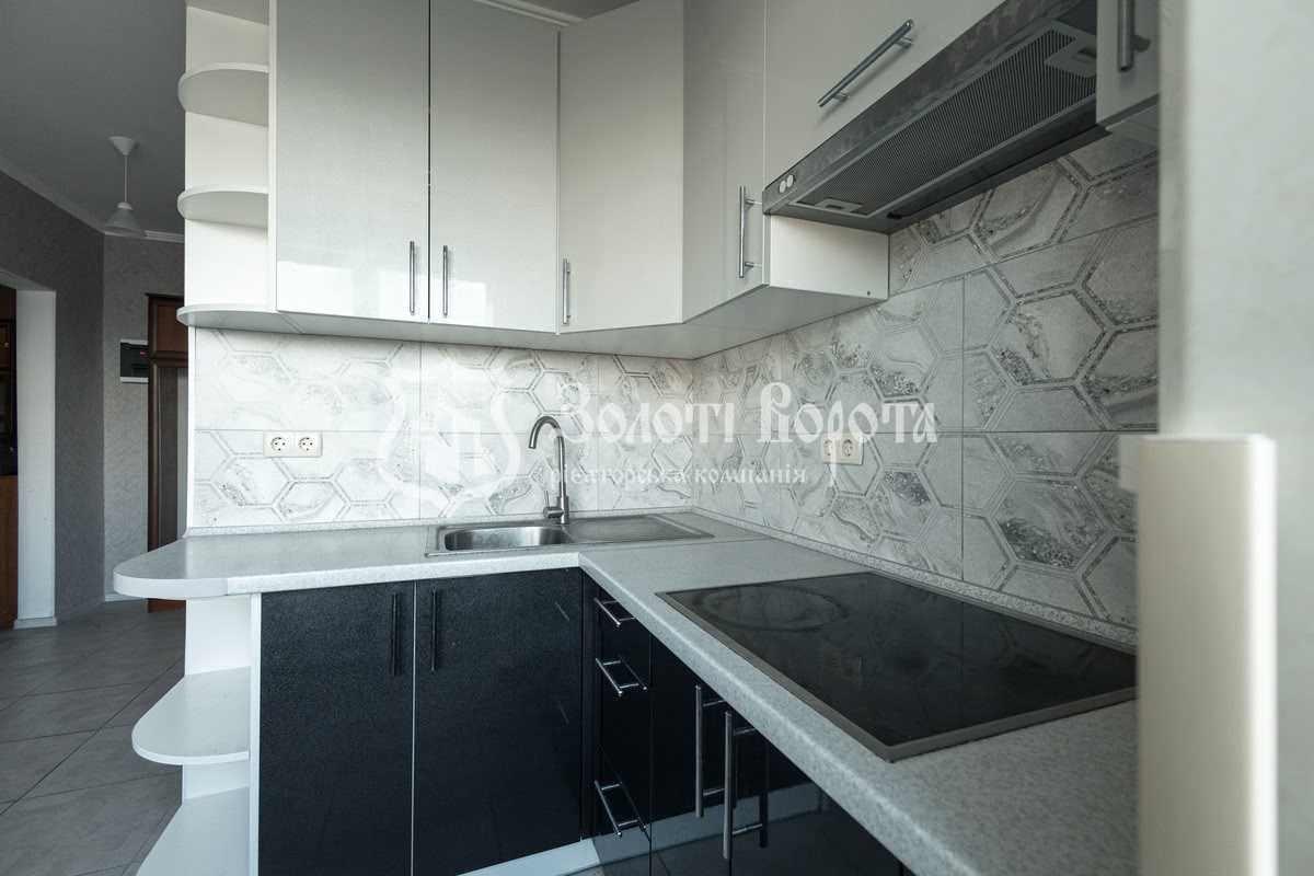 Продаж 3-кімнатної квартири 72.5 м², Миколи Закревського вул., 47А