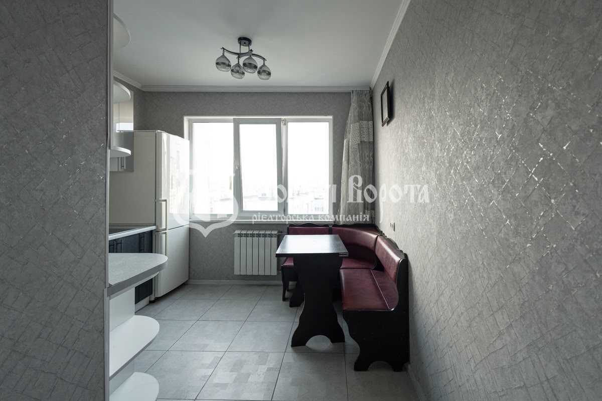 Продаж 3-кімнатної квартири 72.5 м², Миколи Закревського вул., 47А