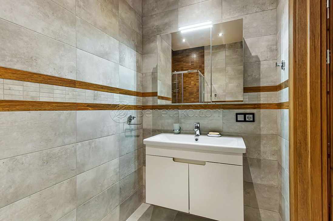 Аренда 3-комнатной квартиры 100 м², Мореходный пер., 2А