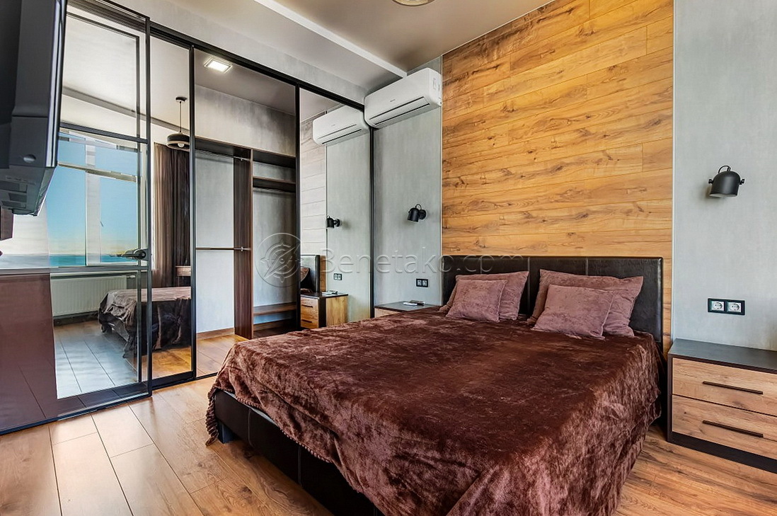 Аренда 3-комнатной квартиры 100 м², Мореходный пер., 2А