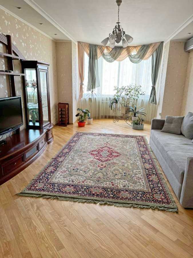Аренда 3-комнатной квартиры 107 м², Петра Григоренко просп., 28