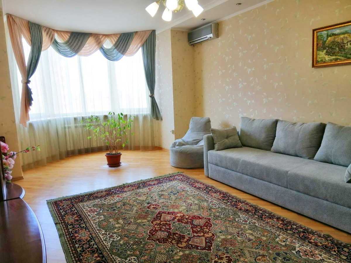 Аренда 3-комнатной квартиры 107 м², Петра Григоренко просп., 28