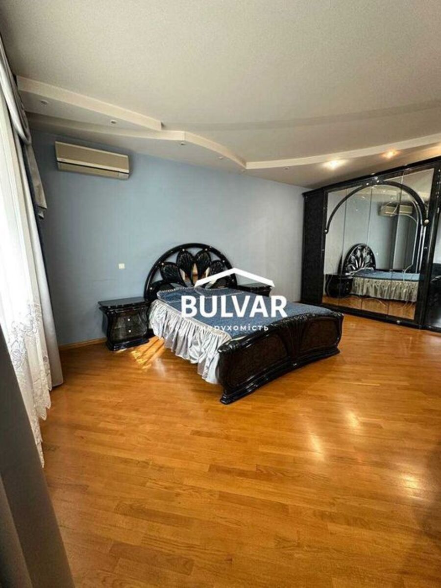 Продажа 3-комнатной квартиры 86 м², Космическая ул., 47