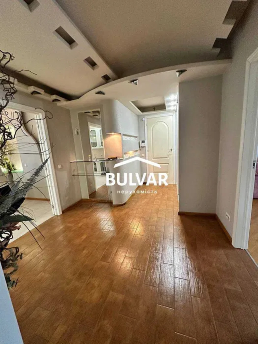 Продажа 3-комнатной квартиры 86 м², Космическая ул., 47