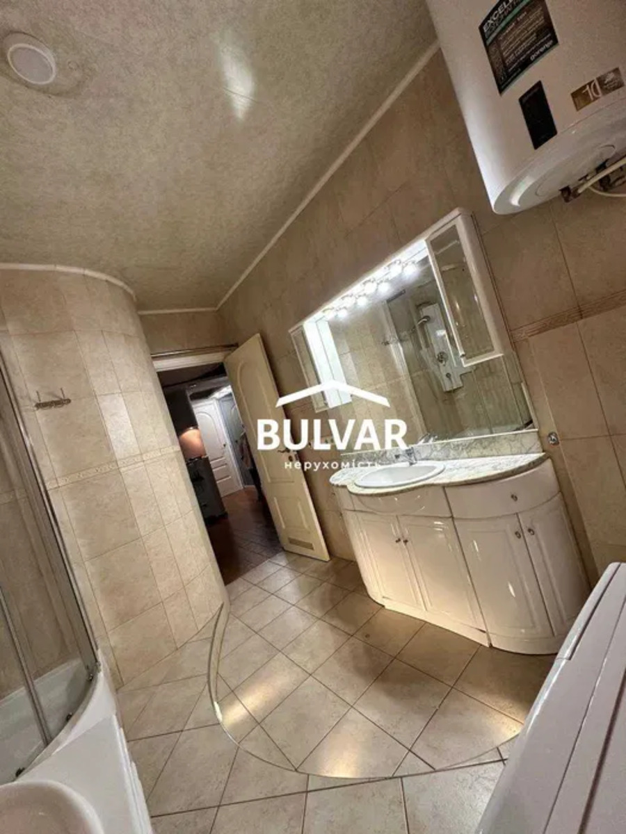 Продажа 3-комнатной квартиры 86 м², Космическая ул., 47