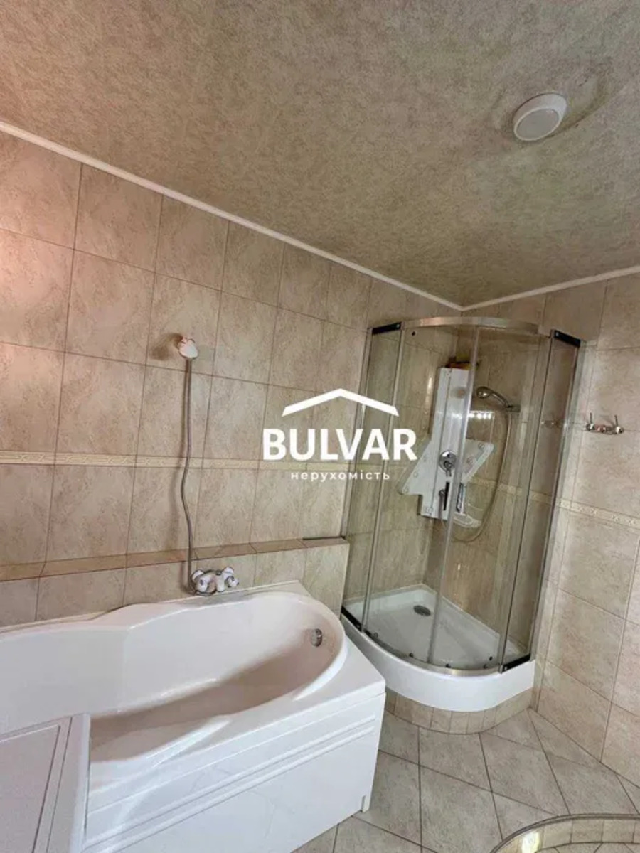 Продажа 3-комнатной квартиры 86 м², Космическая ул., 47