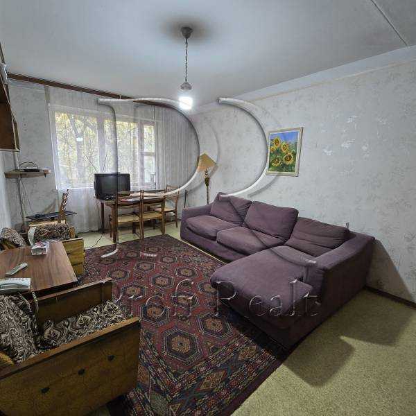 Продажа 1-комнатной квартиры 38 м², Булгакова ул., 8А