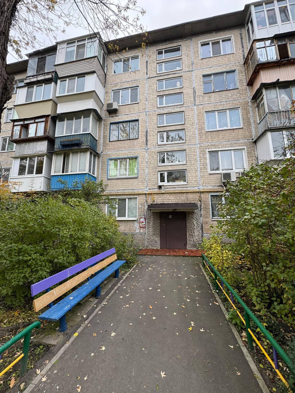 Оренда 2-кімнатної квартири 45 м², Мілютенка вул., 12