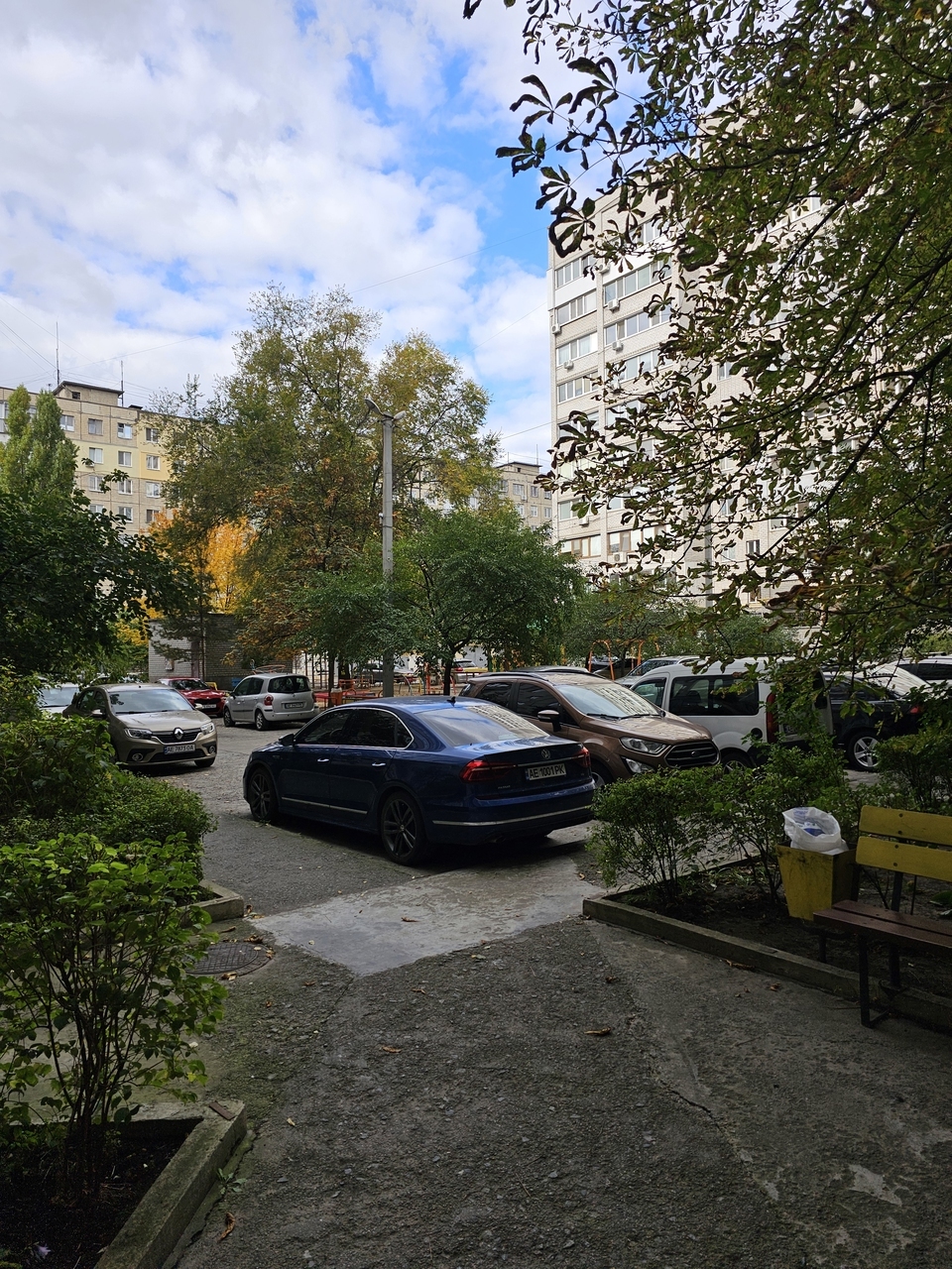 Продажа 3-комнатной квартиры 72 м², Василия Тютюнника ул., 32
