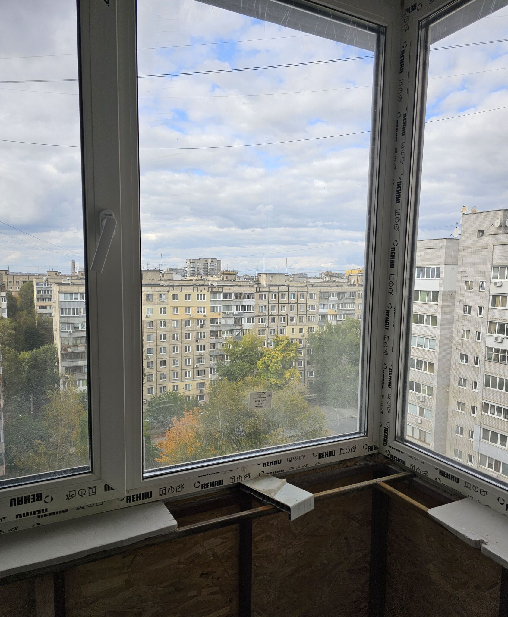 Продажа 3-комнатной квартиры 72 м², Василия Тютюнника ул., 32