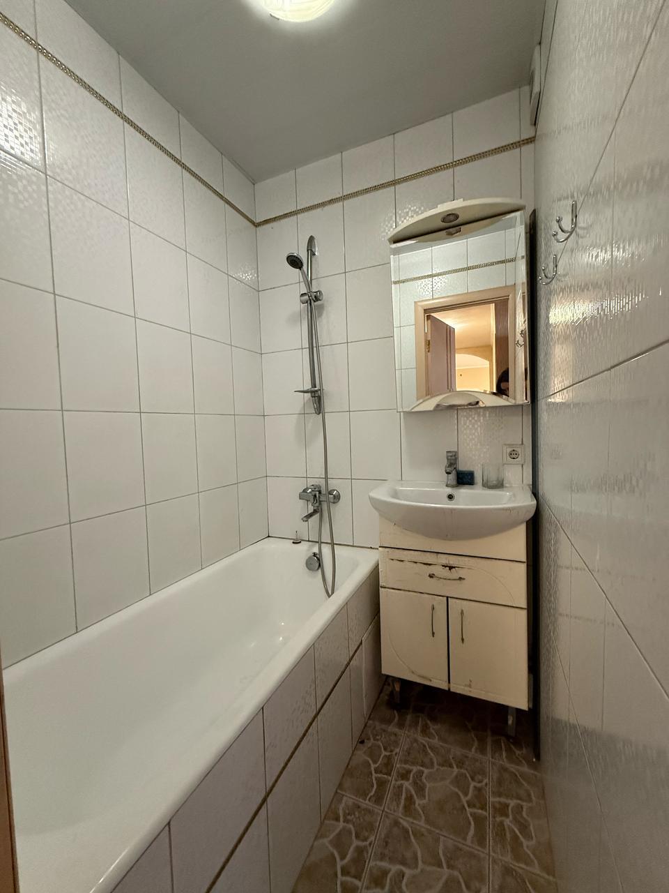 Продажа 3-комнатной квартиры 69 м², Березинская ул., 18