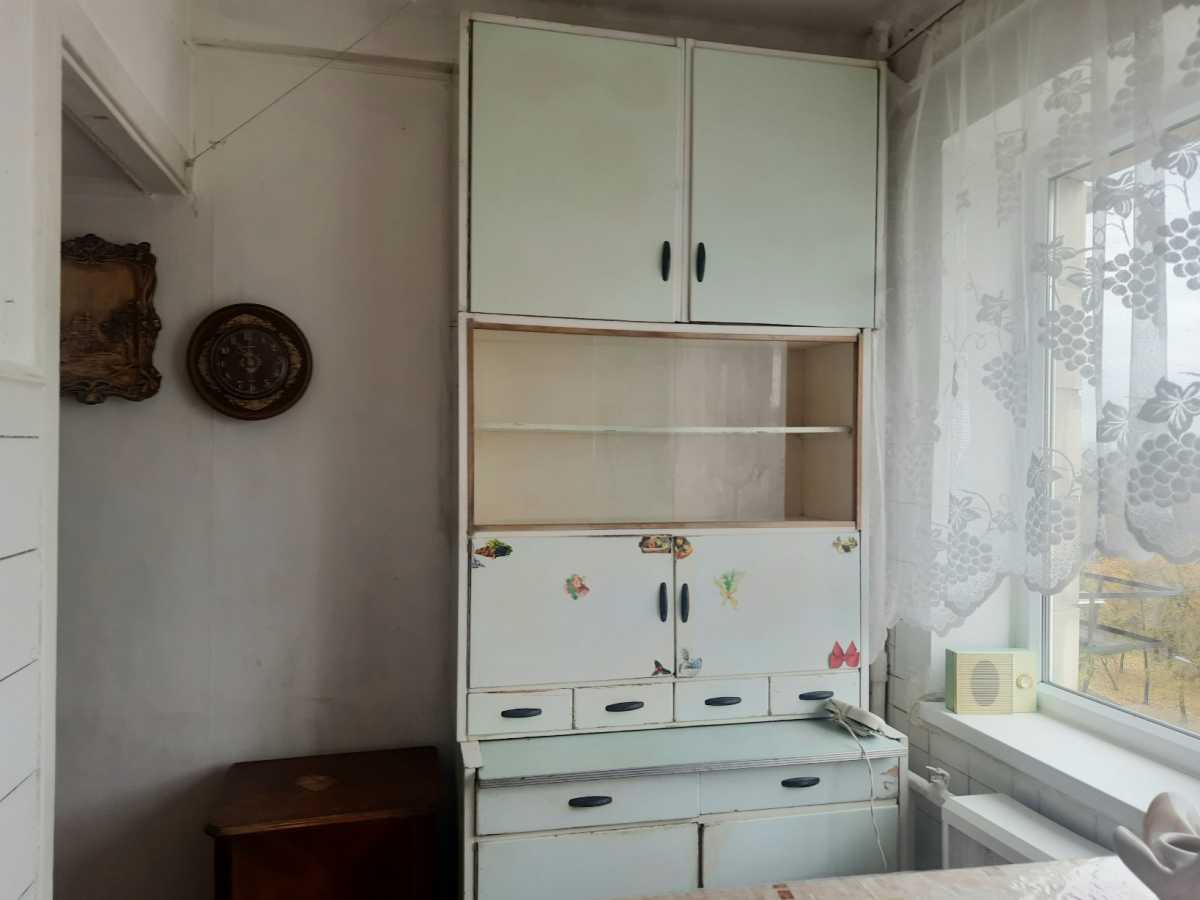 Продаж 2-кімнатної квартири 46.5 м², Кирилівська вул., 127