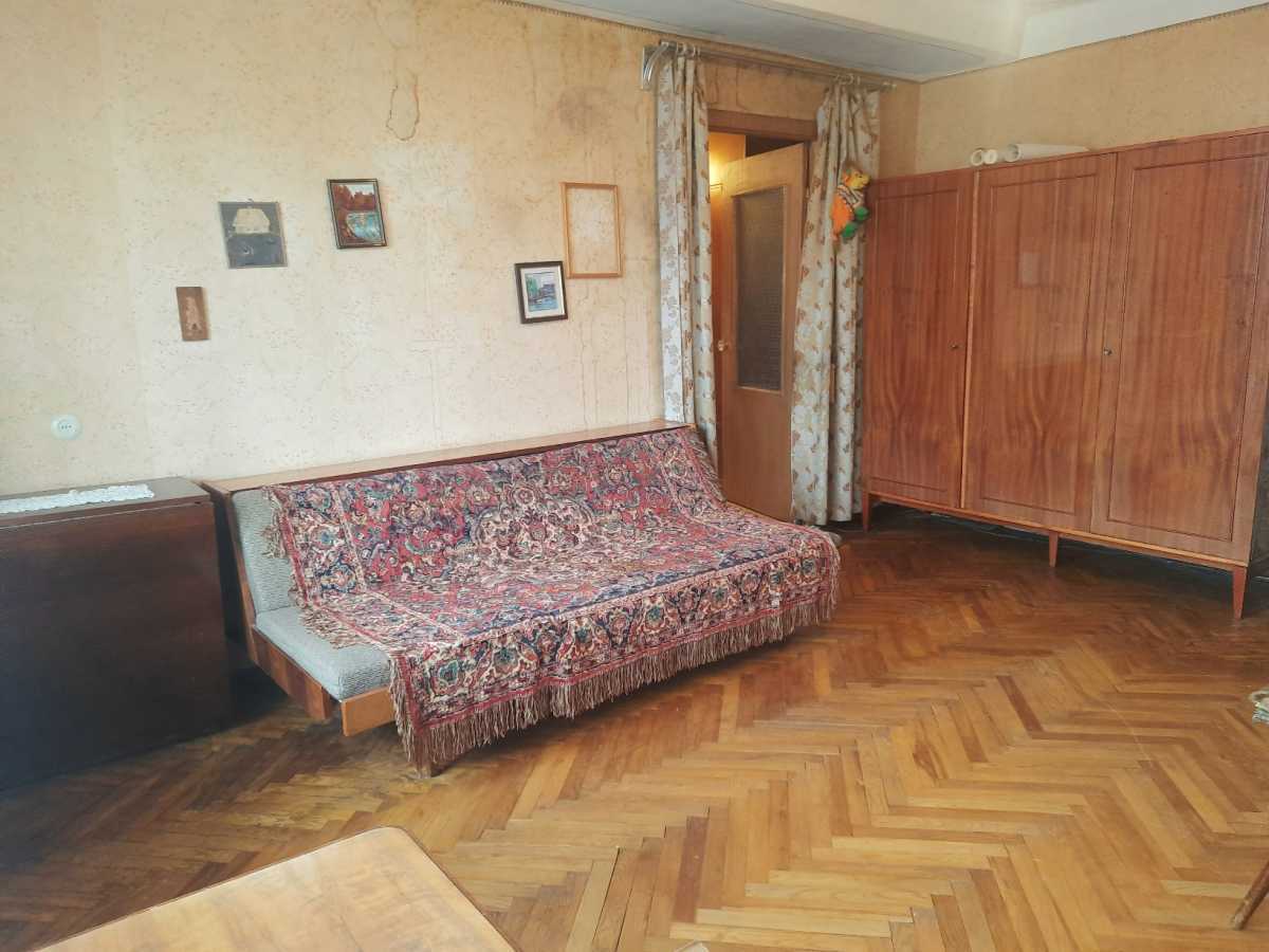 Продаж 2-кімнатної квартири 46.5 м², Кирилівська вул., 127