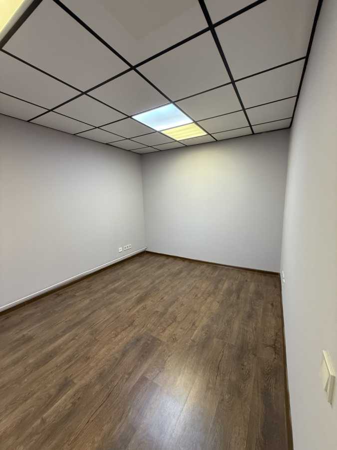 Аренда офиса 42 м², Берестейский, 93