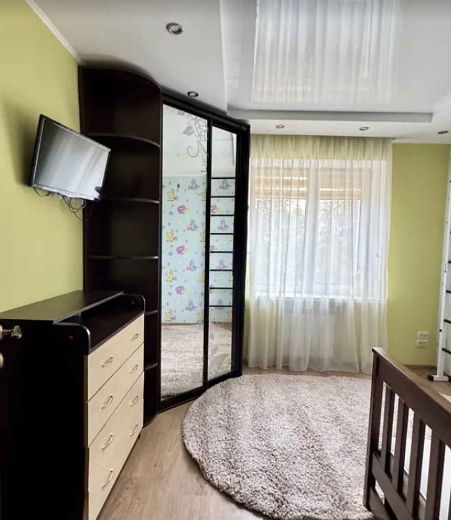 Продажа 3-комнатной квартиры 69 м², Терещенковская ул., 2