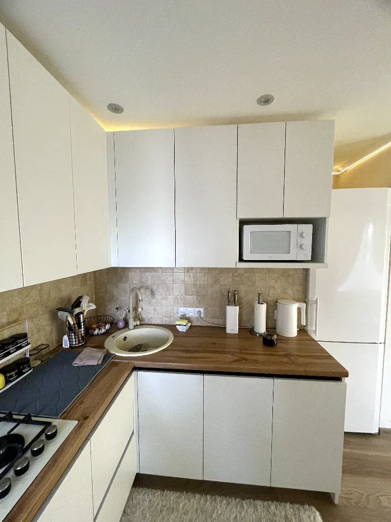 Продажа 2-комнатной квартиры 42 м², Полигонная ул.