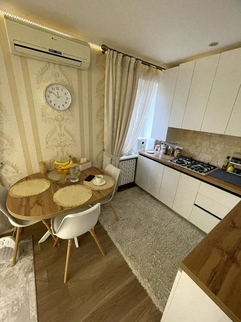 Продажа 2-комнатной квартиры 42 м², Полигонная ул.