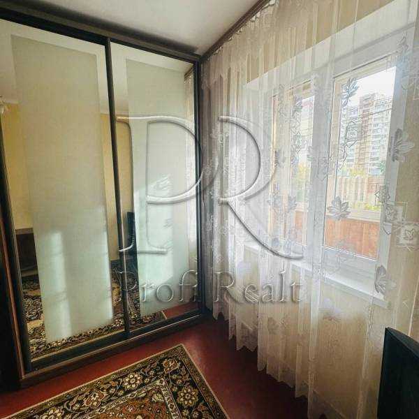 Продаж 2-кімнатної квартири 54 м², Володимира Маяковського просп., 7А