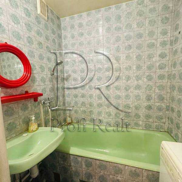Продаж 2-кімнатної квартири 54 м², Володимира Маяковського просп., 7А