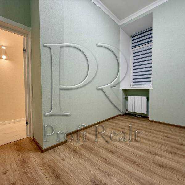 Продаж 3-кімнатної квартири 56 м², Тарасівська вул., 8