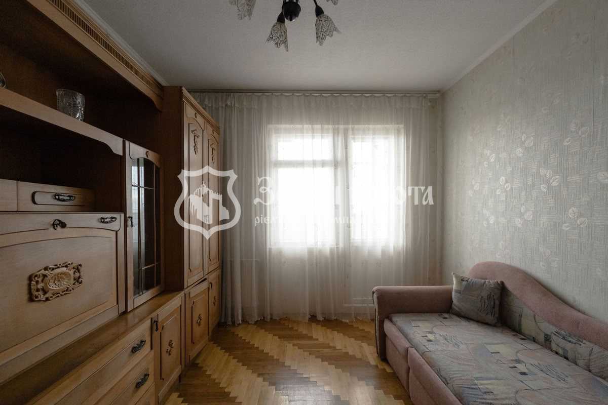 Продаж 3-кімнатної квартири 73 м², Володимира Маяковського просп., 1А