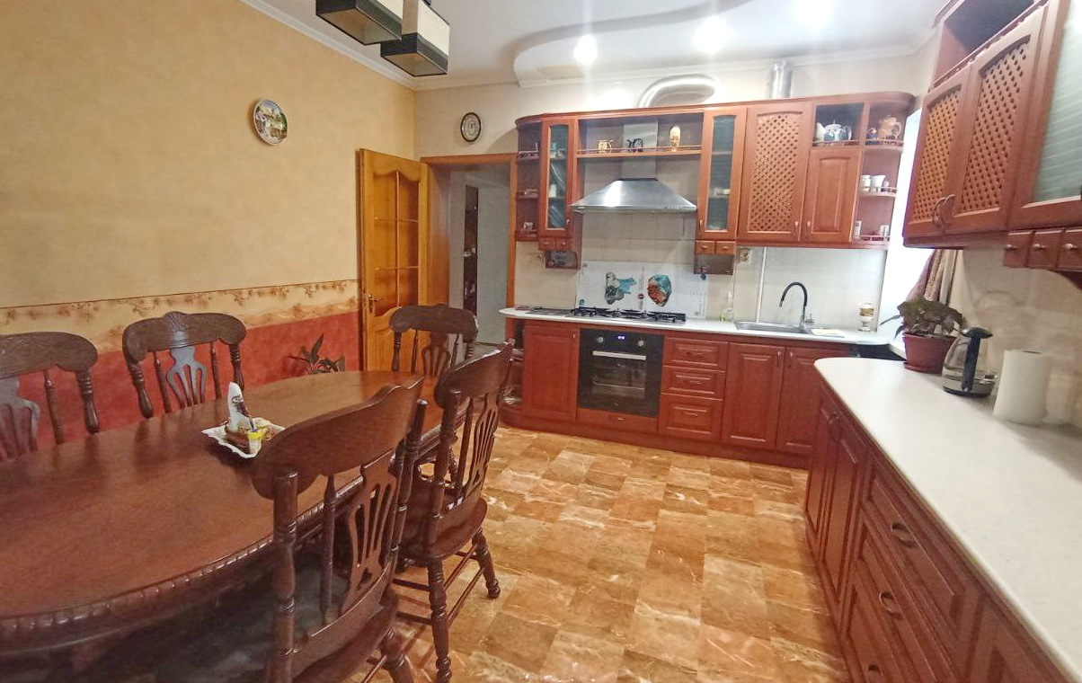 Продажа дома 353 м², Первомайская (Солнечное) ул.