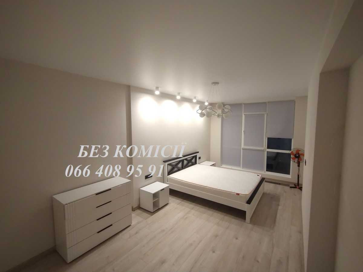 Оренда 2-кімнатної квартири 70 м², Шкільна вул., 73в