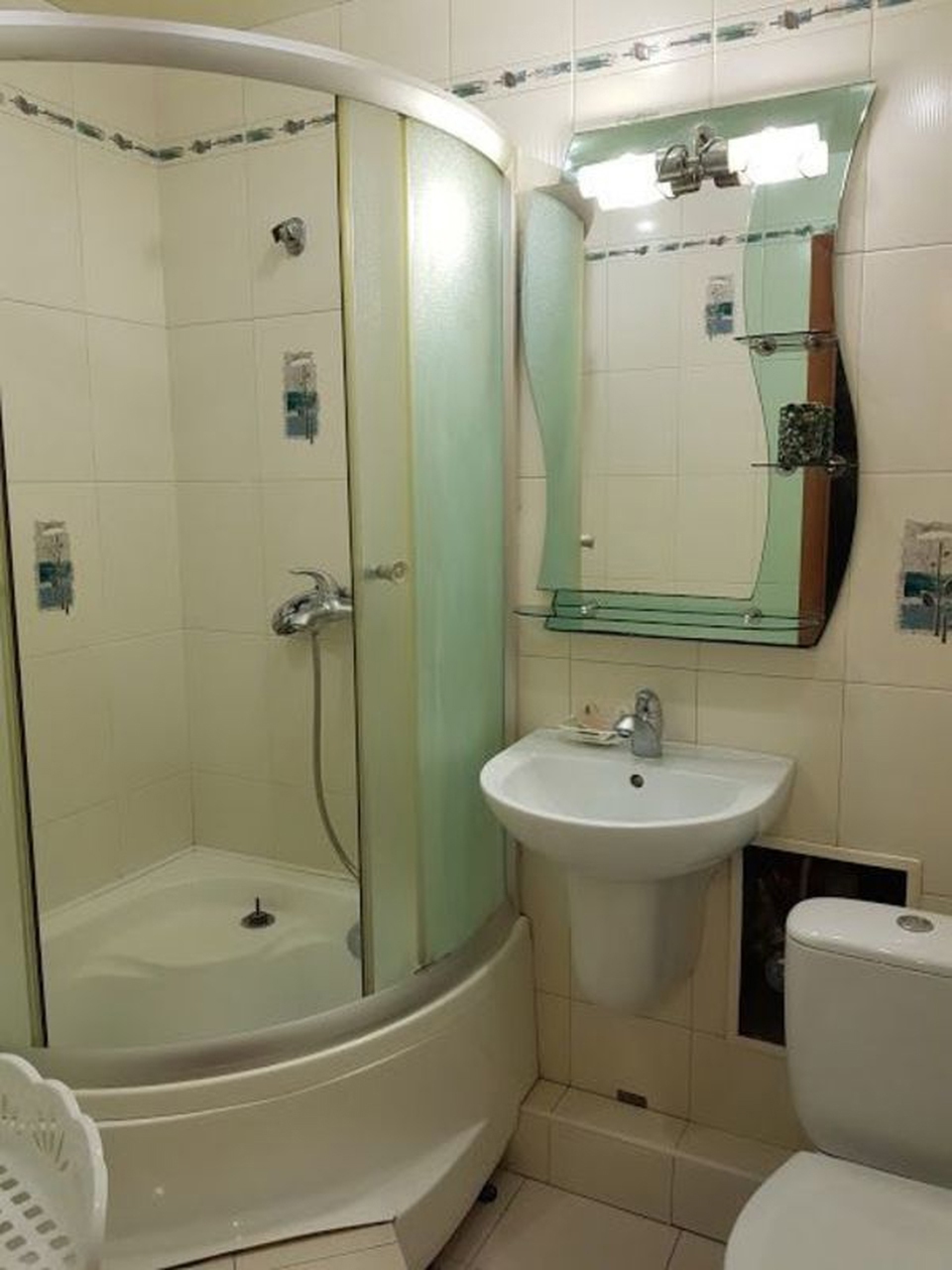 Продажа 2-комнатной квартиры 50 м², Василия Тютюнника ул., 12