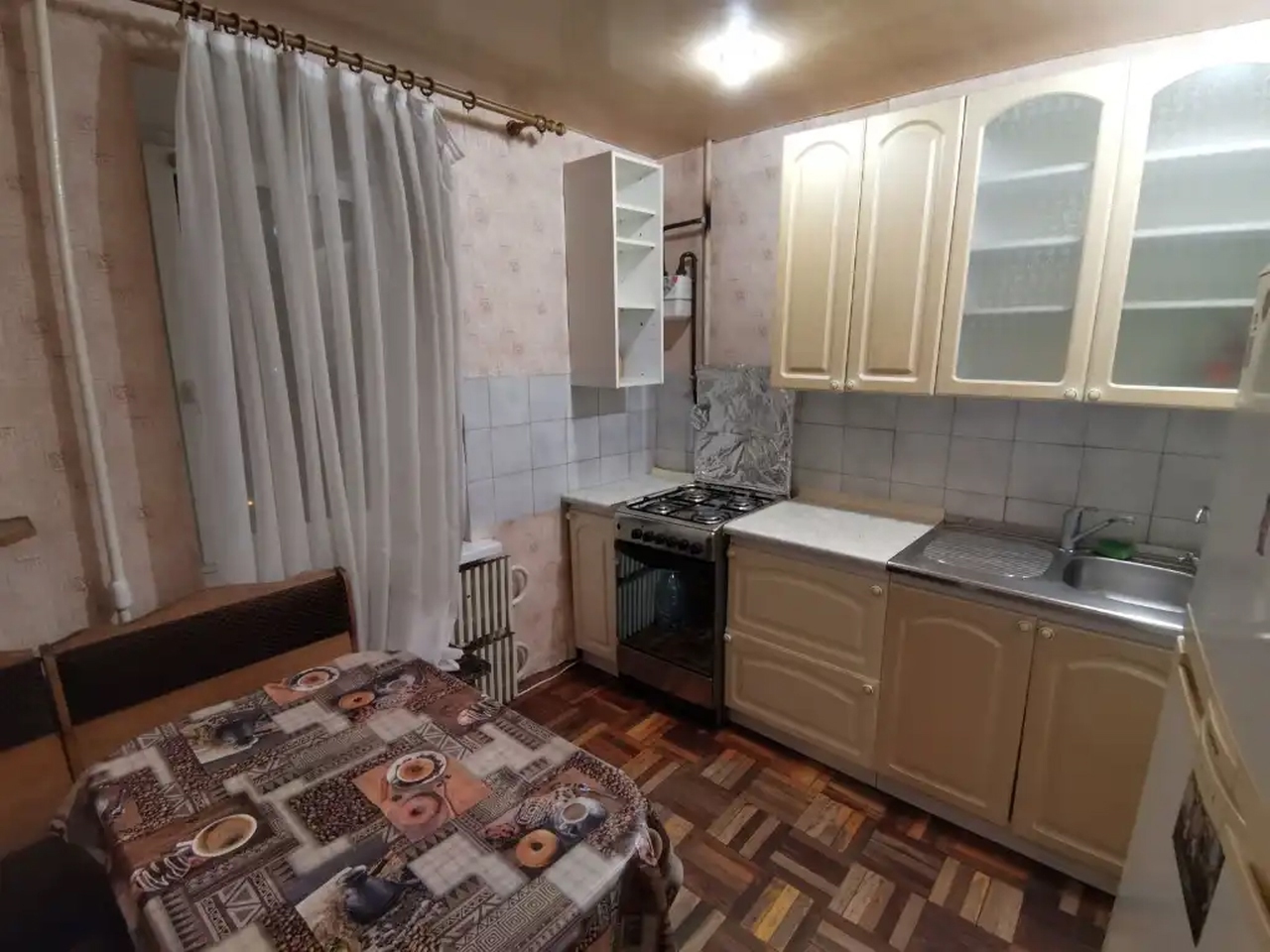 Продажа 2-комнатной квартиры 50 м², Василия Тютюнника ул., 12