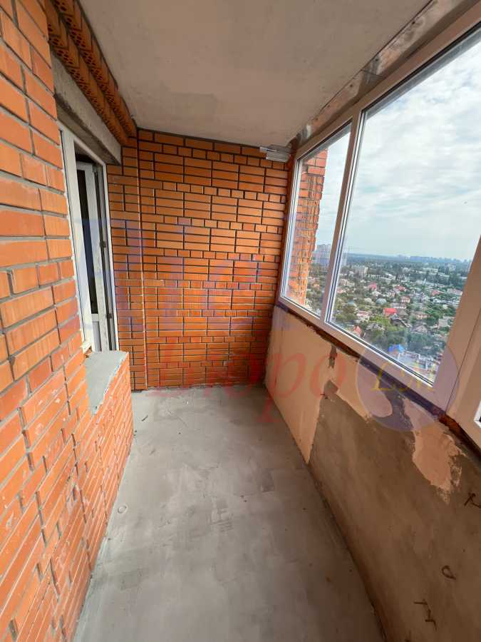 Продаж 2-кімнатної квартири 60 м², Осіння вул., 33