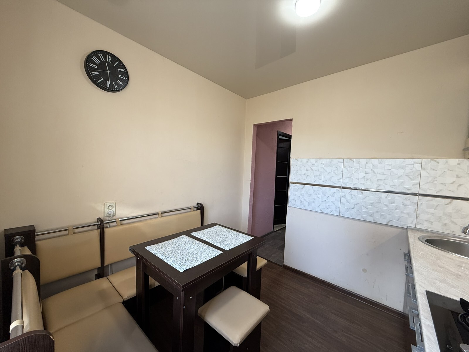 Оренда 1-кімнатної квартири 35 м², Новокримська вул., 2А