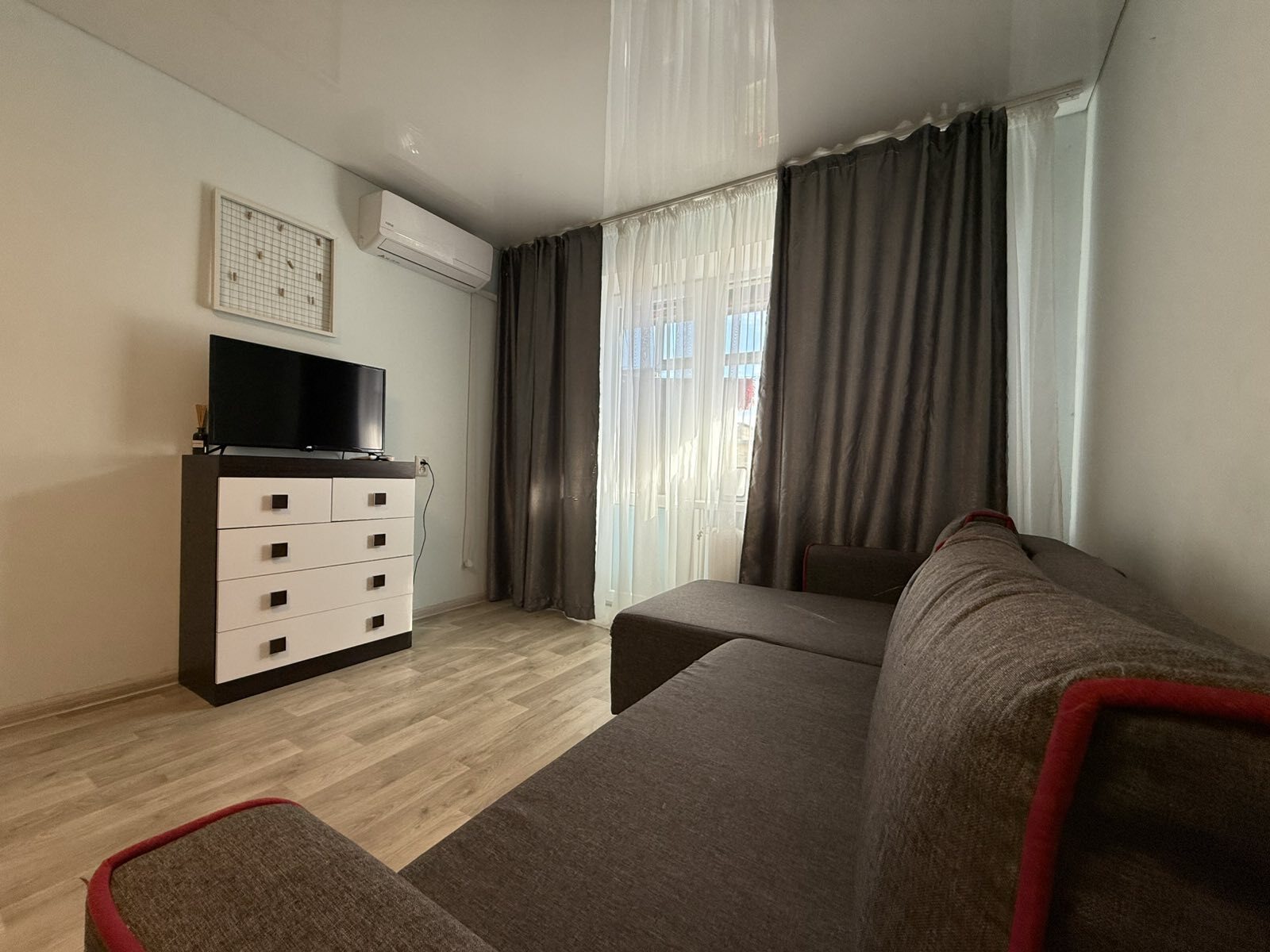 Оренда 1-кімнатної квартири 35 м², Новокримська вул., 2А
