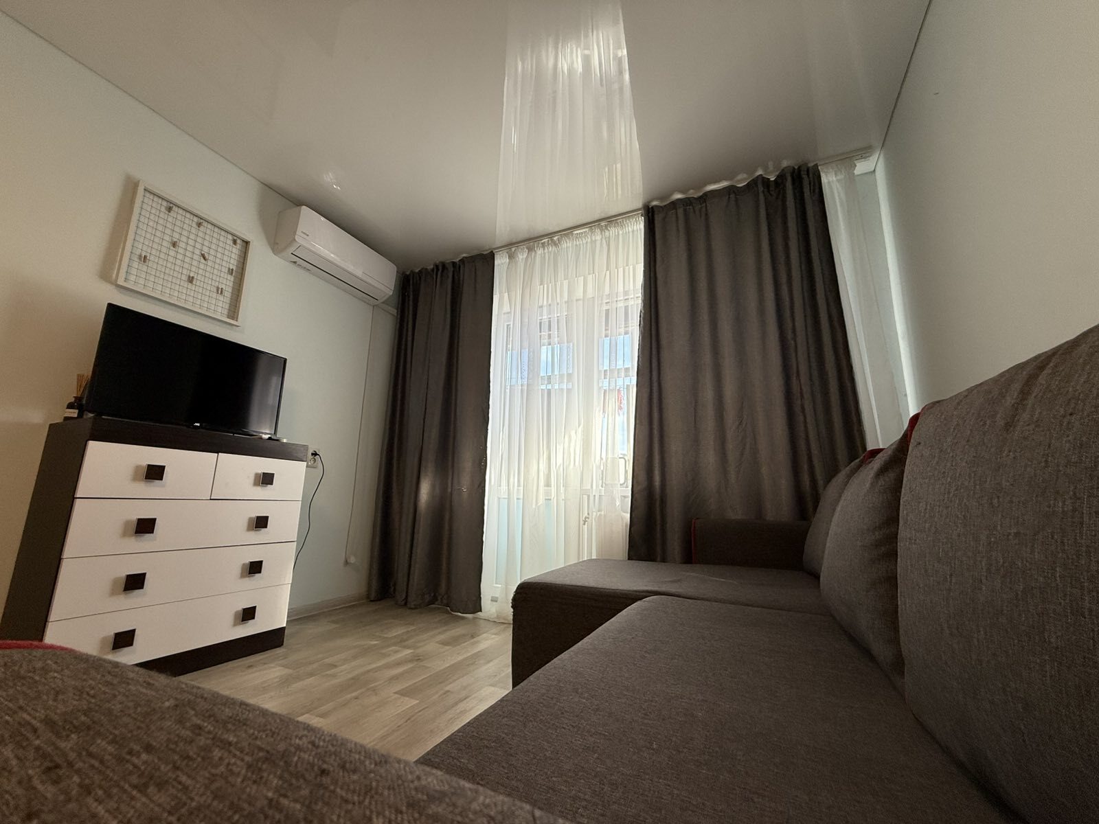 Оренда 1-кімнатної квартири 35 м², Новокримська вул., 2А