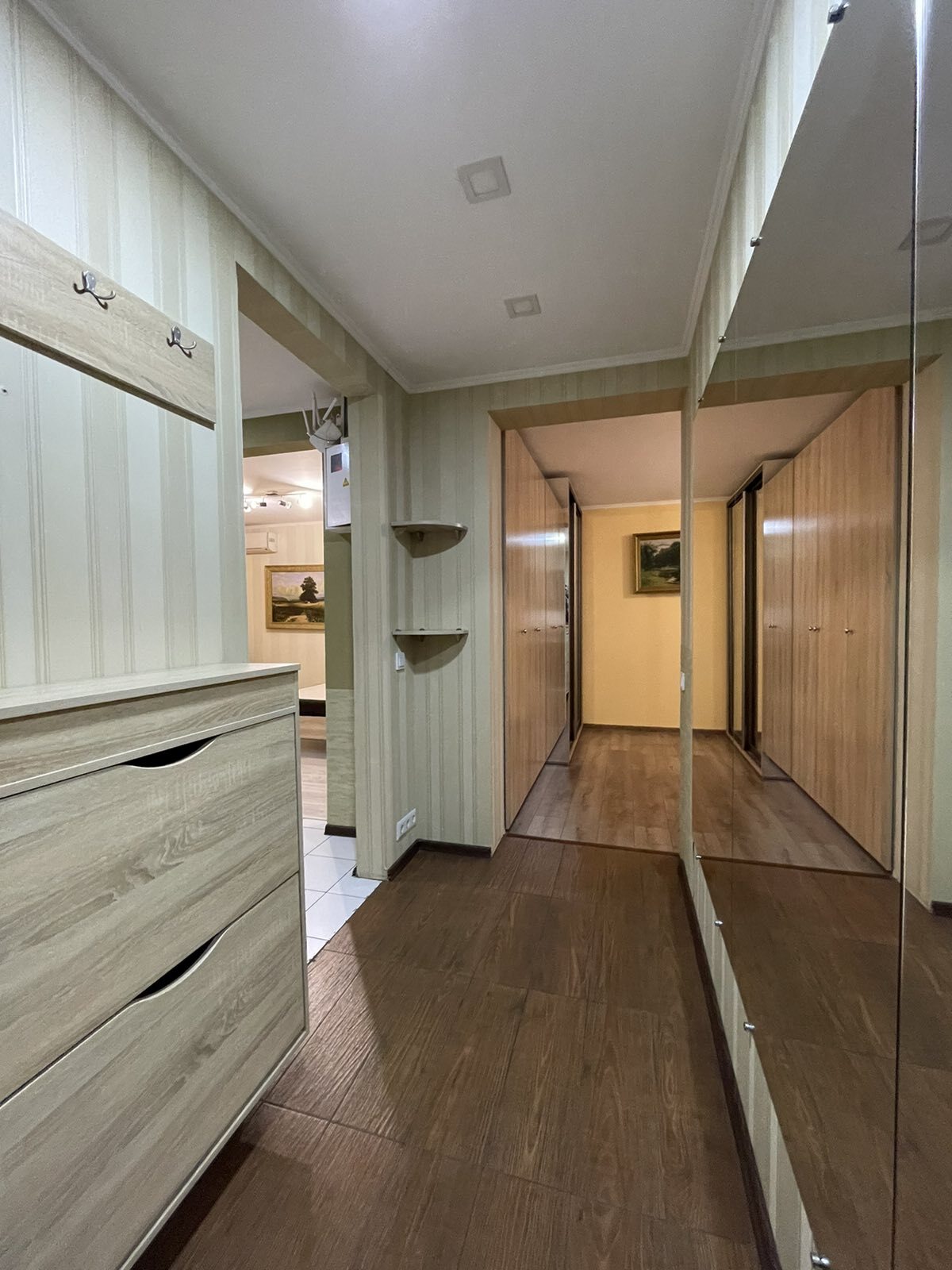 Оренда 2-кімнатної квартири 54 м², Набережна Перемоги вул., 130