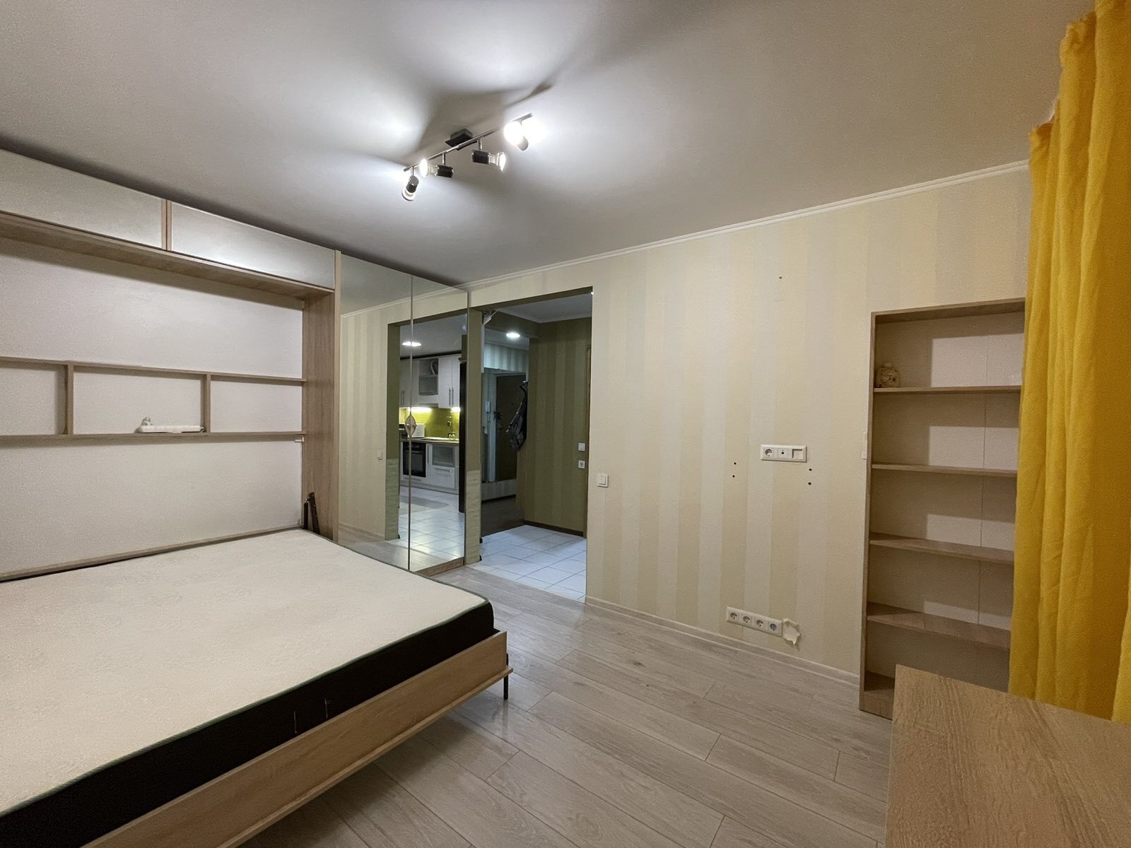 Оренда 2-кімнатної квартири 54 м², Набережна Перемоги вул., 130